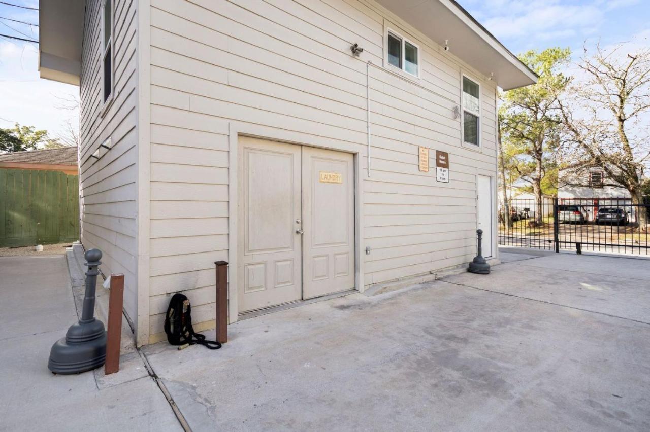 East Downtown Micro-luxe Container Living Pod #9 * Houston