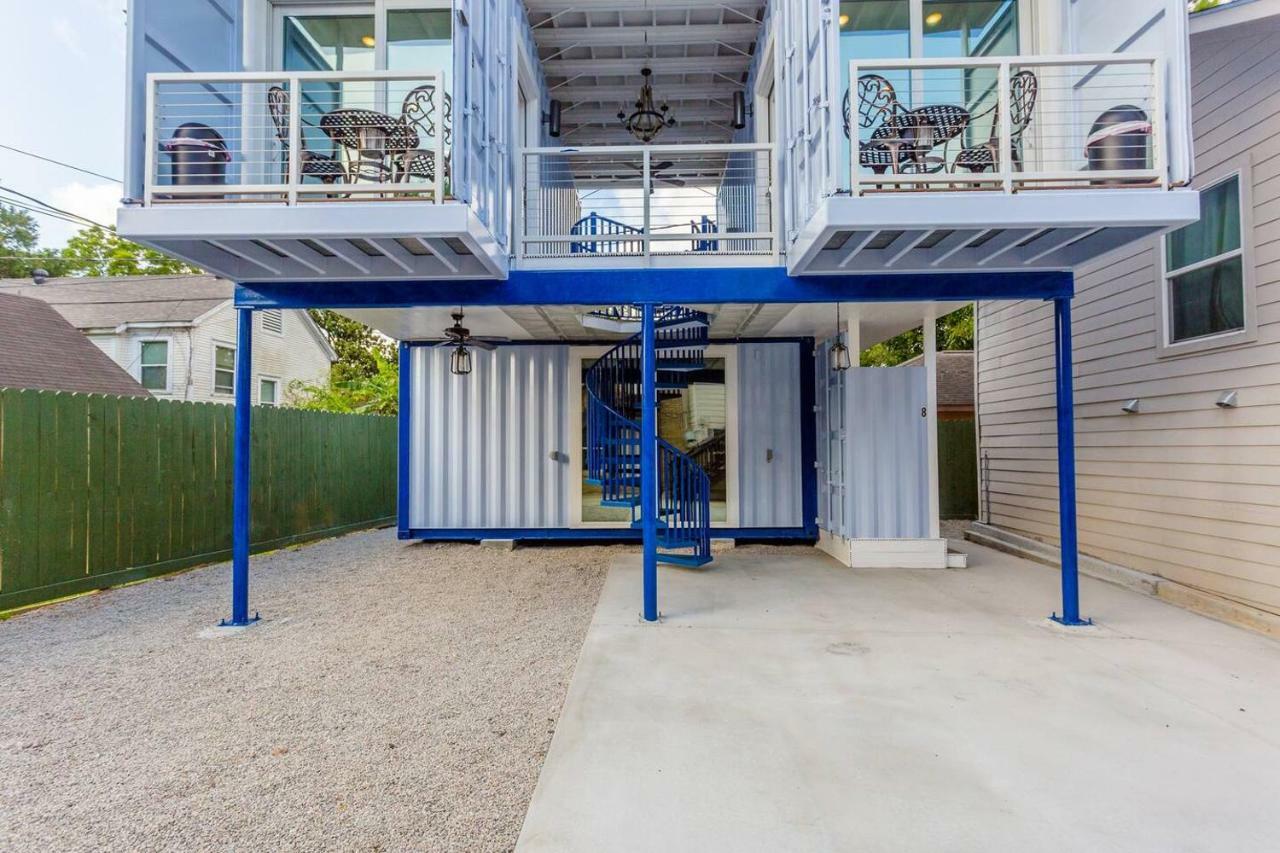 Apartment East Downtown Micro-luxe Container Living Pod #9 Houston